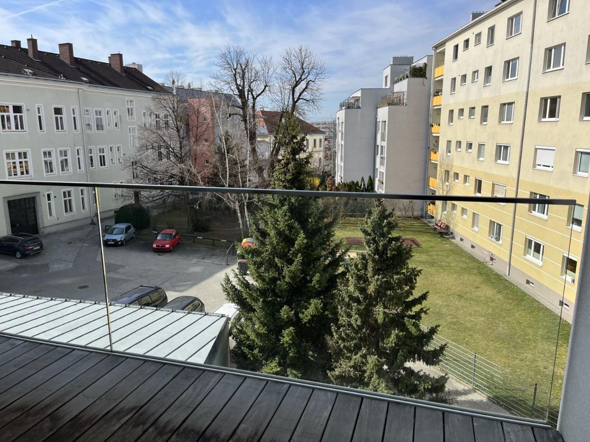 Luxusappartement Mit Garage Im Zentrum Wiener Neustadt Dış mekan fotoğraf